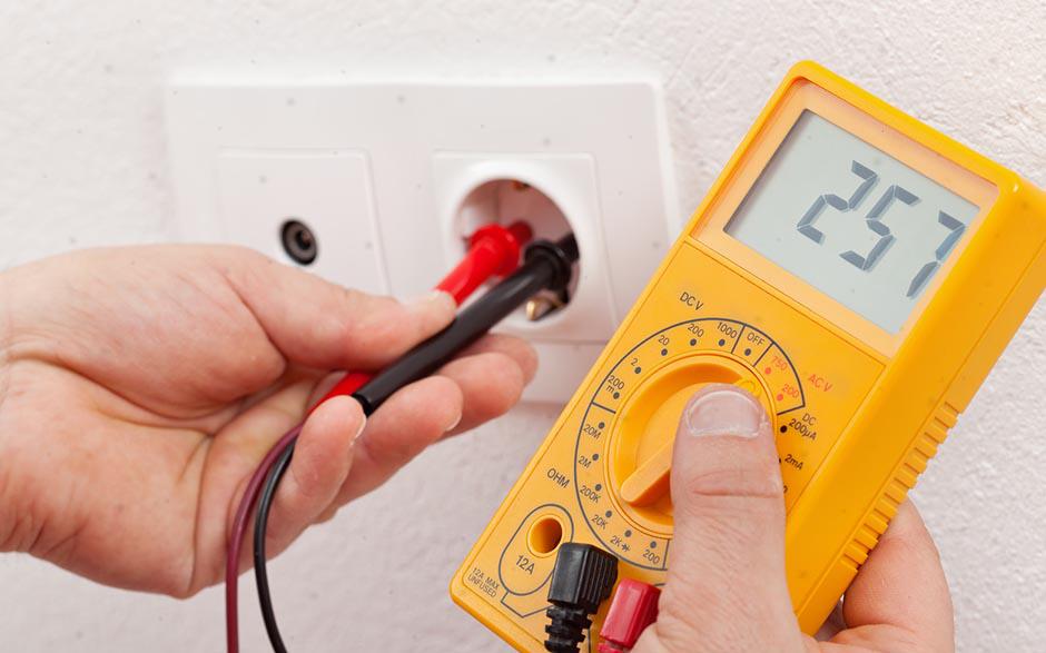 je recherche un électricien Le Plessis-Bouchard
